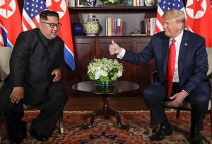 트럼프 "김정은 아름다운 친서 받았다", 북미 정상회담 돌파구