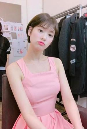 '리틀 포레스트' 정소민, 이준이 반한 핑크빛 드레스 자태 '나이는?'