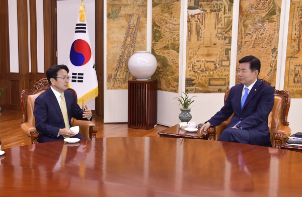 김지표 국회의장과 면담