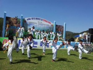 곡성 죽곡초 학생들, 면민의 날 공연 '박수갈채'