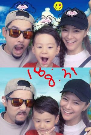 유하나♥이용규 가족, 행복함이 묻어나오는 스티커사진 눈길