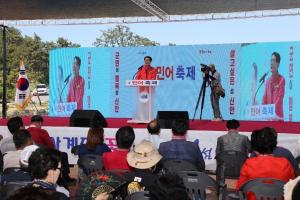 신안군 '섬 민어 축제' 무더위 속에 대성공